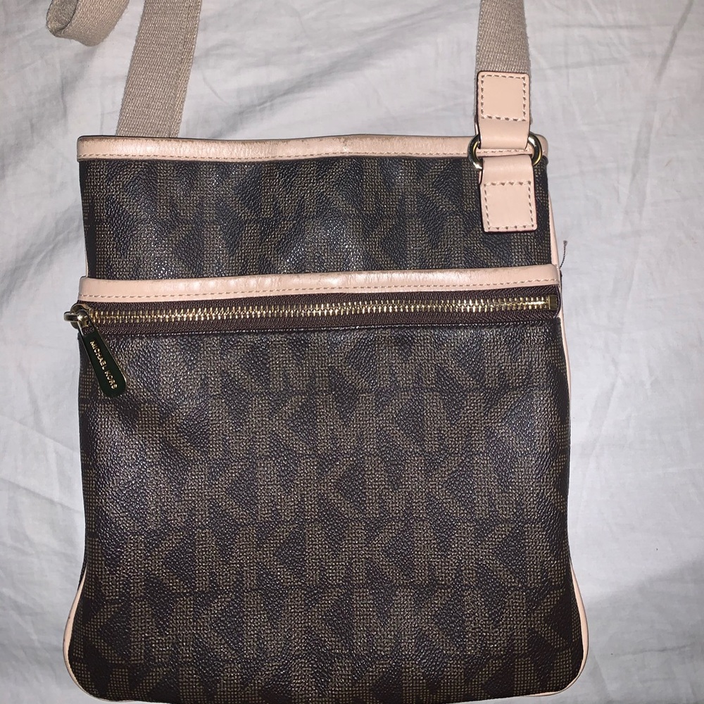 MK Crossbody bag